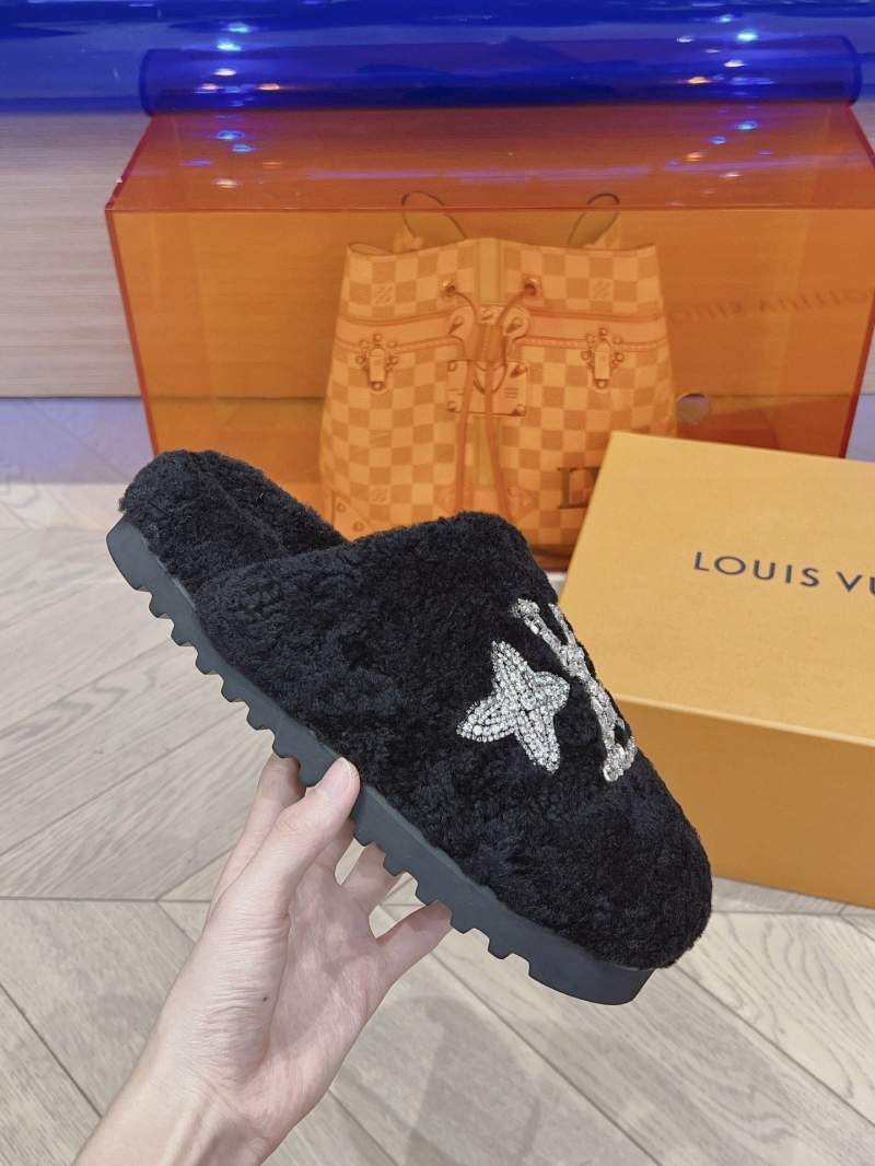 Louis Vuitton Slippers